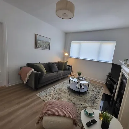 Luxurious 4-bed House In Town Дом отдыха Типперэри